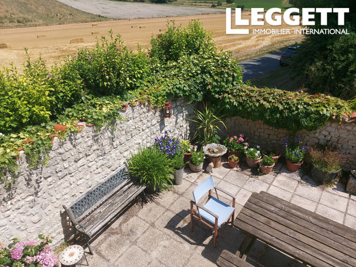 Image No.2-3 Bed House for sale