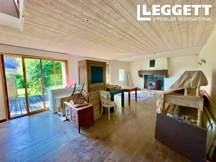 Image No.6-4 Bed House for sale