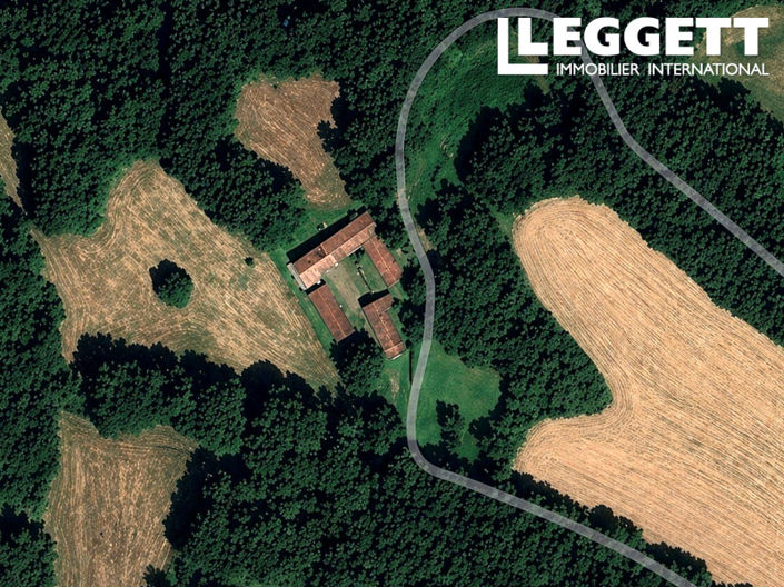 Image No.8-5 Bed House for sale