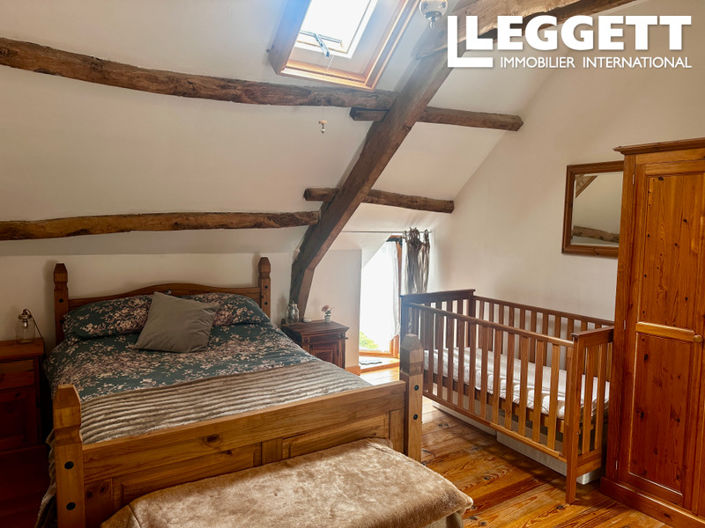 Image No.10-2 Bed House for sale