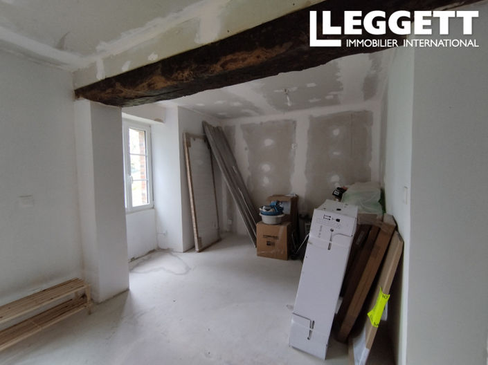 Image No.10-1 Bed House for sale
