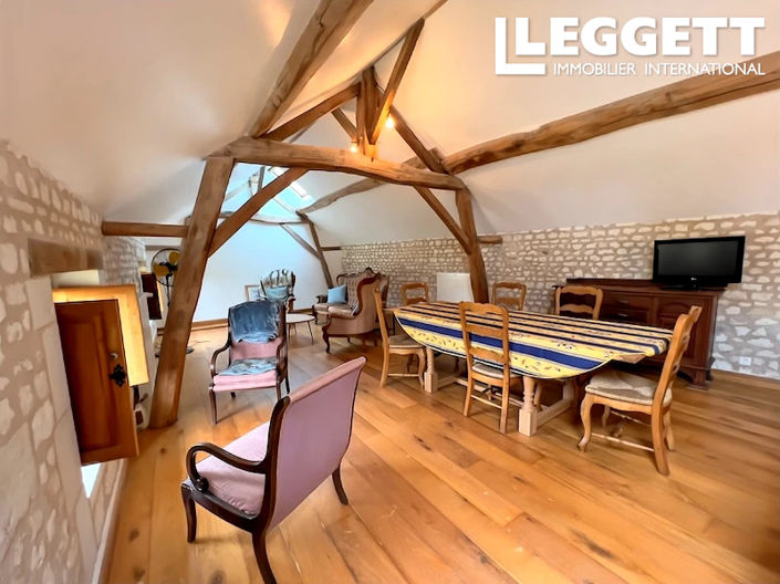 Image No.8-3 Bed House for sale
