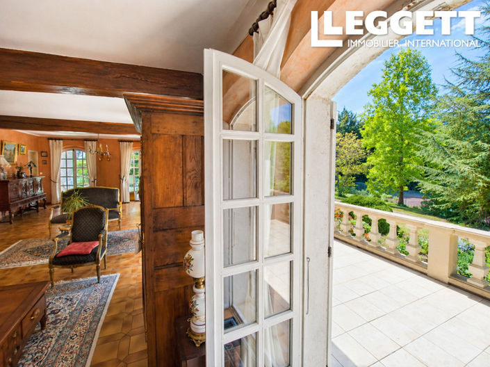 Image No.4-6 Bed House for sale