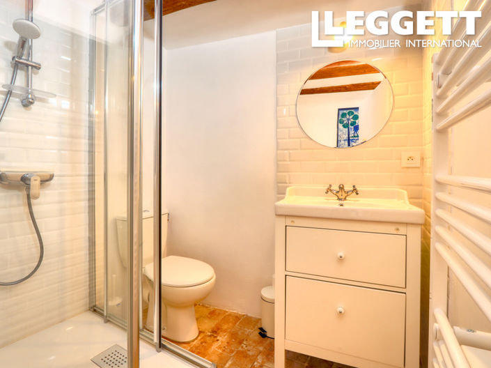 Image No.6-3 Bed House for sale