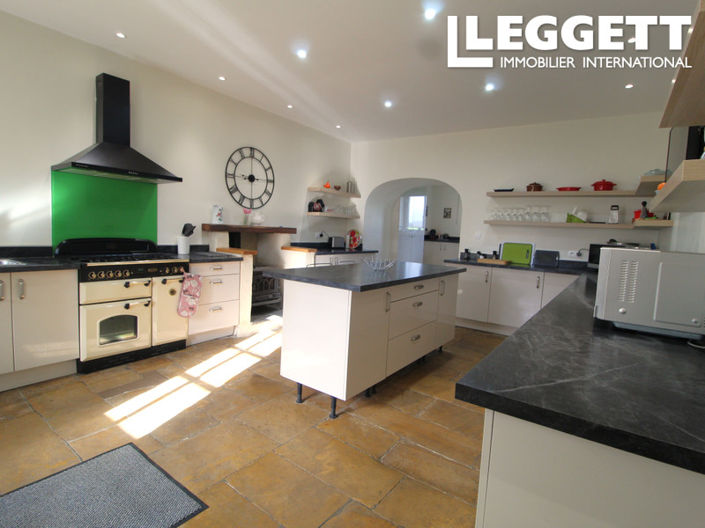 Image No.5-5 Bed House for sale