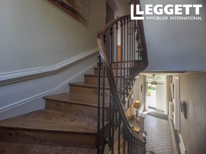 Image No.10-5 Bed House for sale