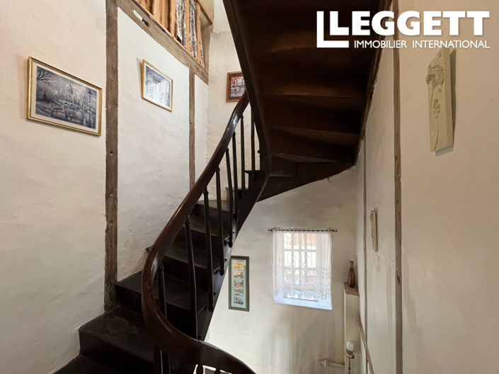 Image No.6-3 Bed House for sale