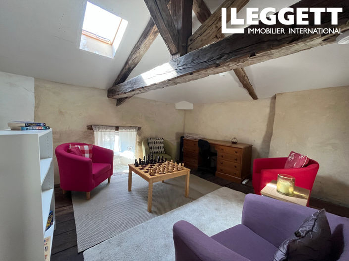 Image No.8-3 Bed House for sale