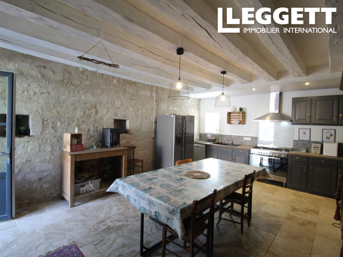 Image No.8-5 Bed House for sale