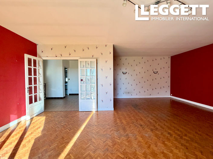 Image No.3-4 Bed House for sale