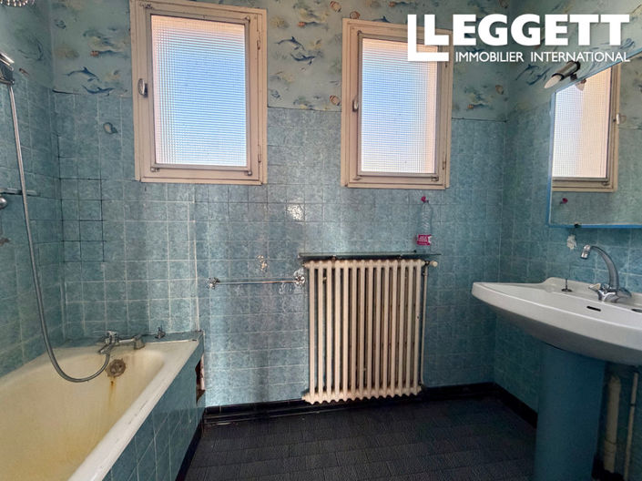 Image No.6-4 Bed House for sale