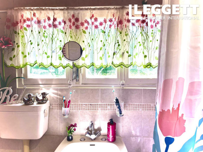 Image No.7-2 Bed House for sale