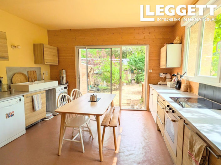 Image No.2-5 Bed House for sale