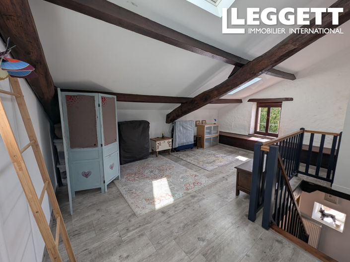 Image No.10-4 Bed House for sale