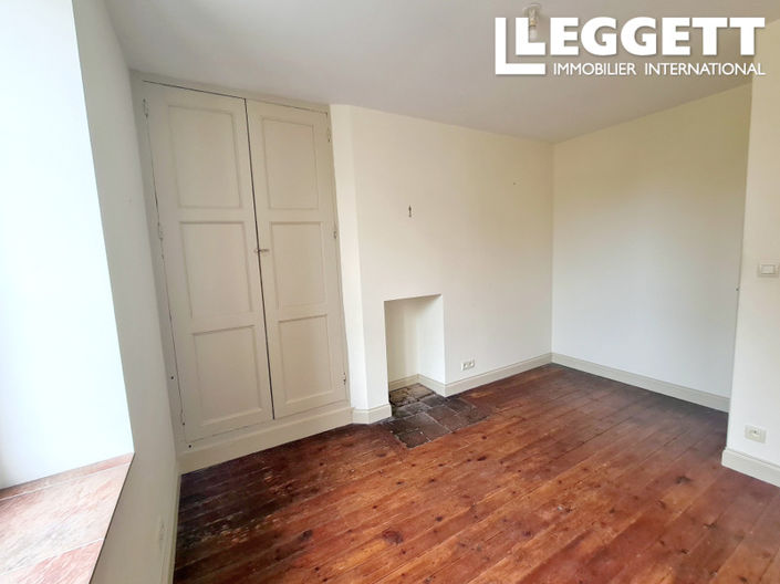 Image No.6-2 Bed House for sale