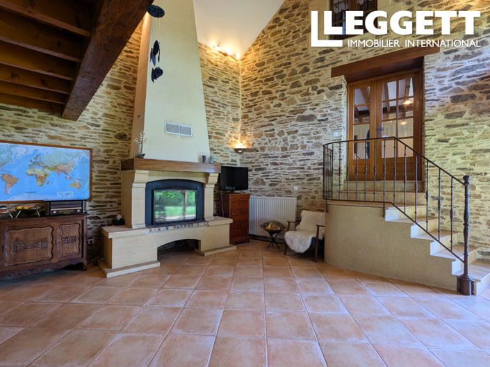 Image No.3-5 Bed House for sale