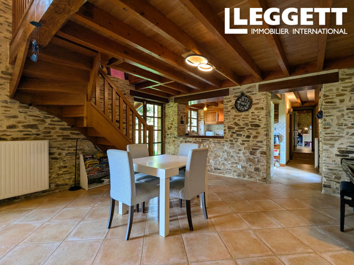 Image No.5-5 Bed House for sale