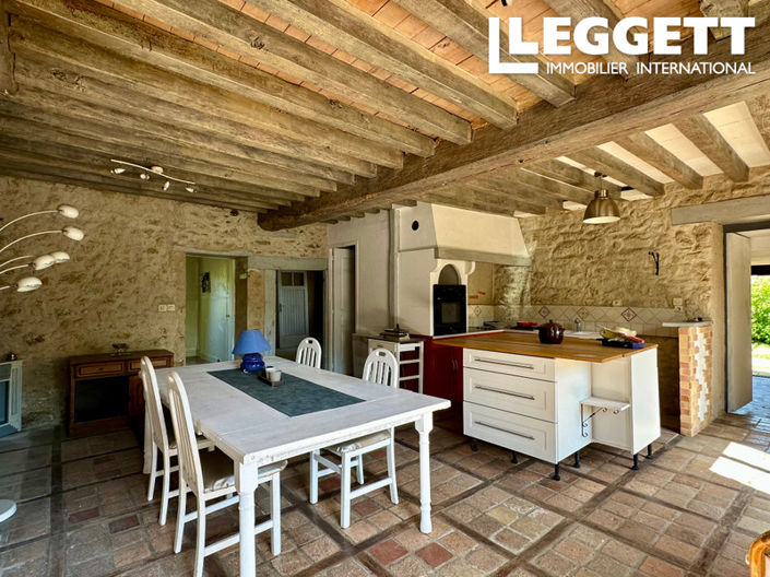 Image No.2-4 Bed House for sale