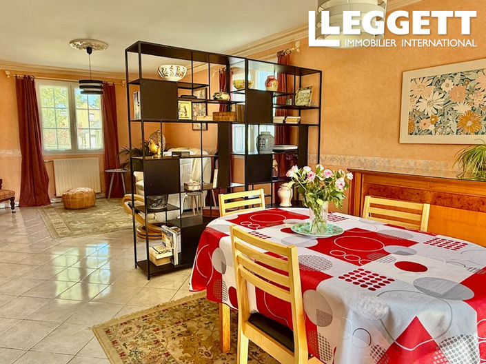 Image No.6-3 Bed House for sale