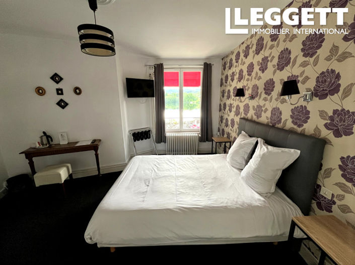 Image No.6-14 Bed Commercial for sale