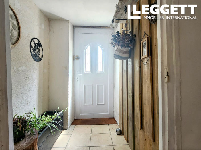 Image No.10-3 Bed House for sale