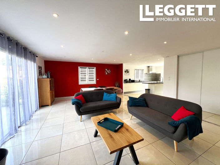 Image No.2-3 Bed House for sale