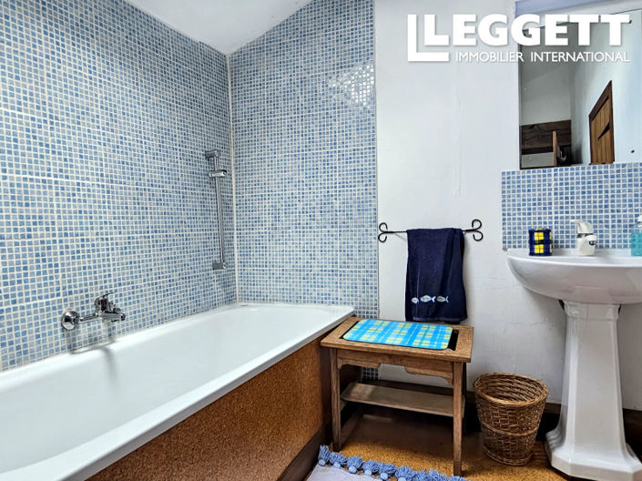 Image No.9-3 Bed House for sale