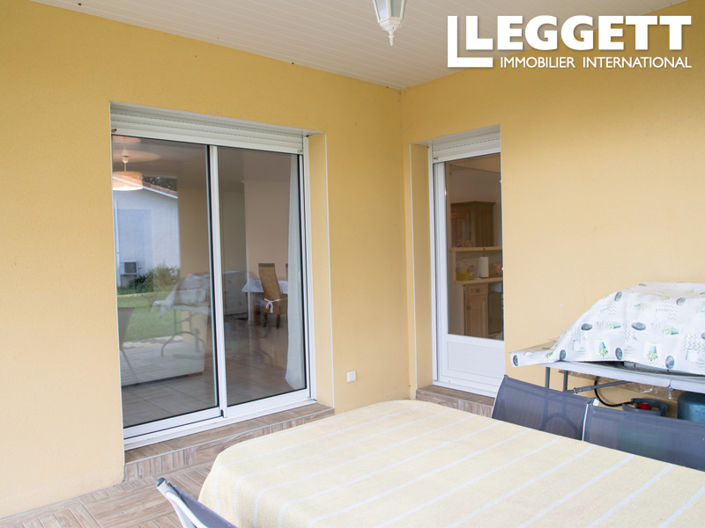 Image No.10-3 Bed House for sale