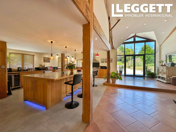 Image No.4-7 Bed House for sale