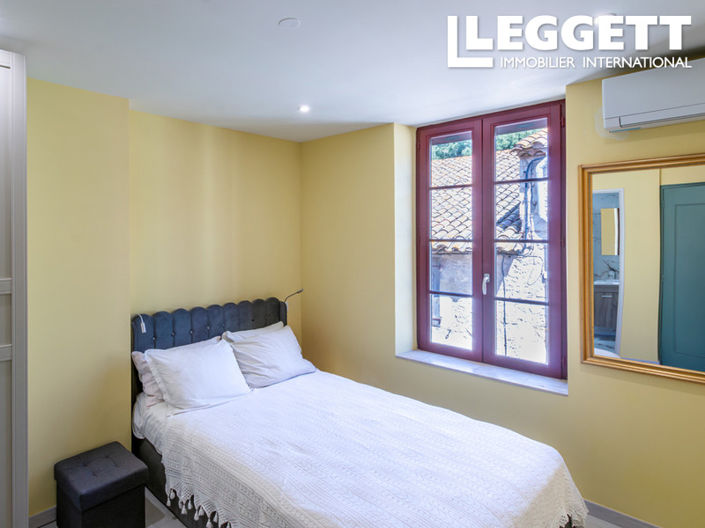 Image No.9-3 Bed House for sale