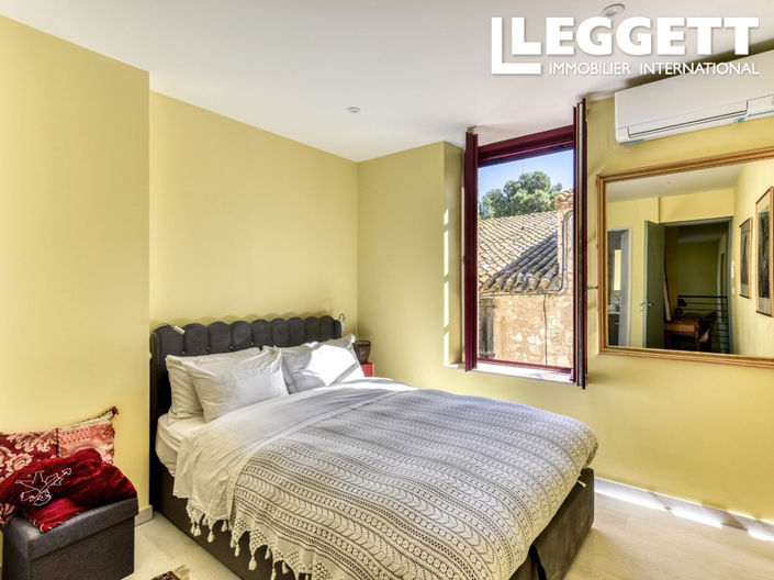 Image No.9-3 Bed House for sale