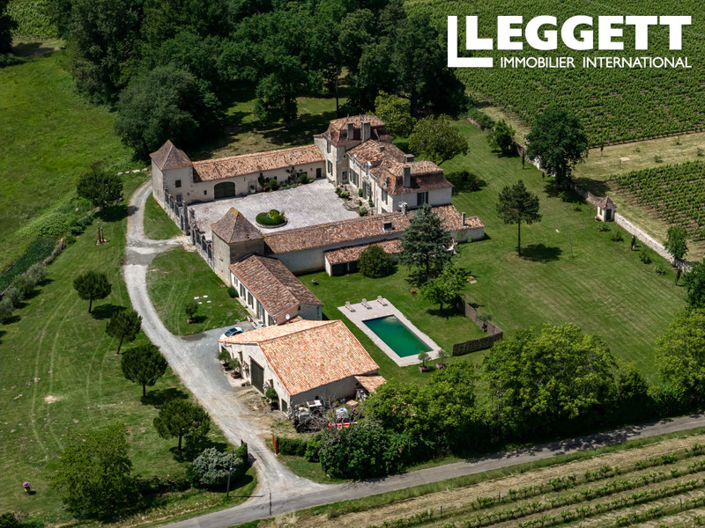 Image No.2-Châteaux de 7 chambres à vendre à Vélines