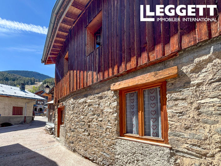 Image No.9-7 Bed House for sale