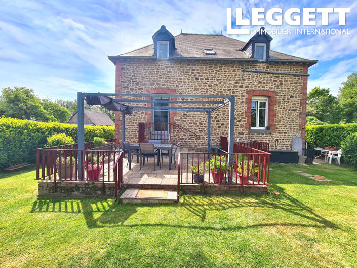Image No.10-3 Bed House for sale