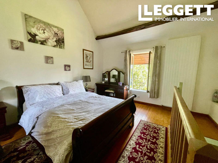 Image No.8-4 Bed House for sale