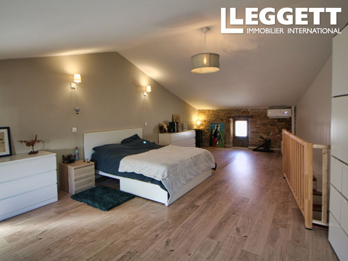 Image No.5-4 Bed House for sale