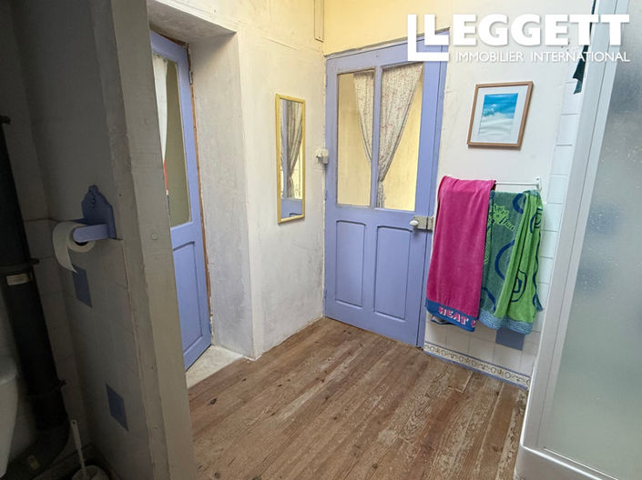Image No.9-2 Bed House for sale