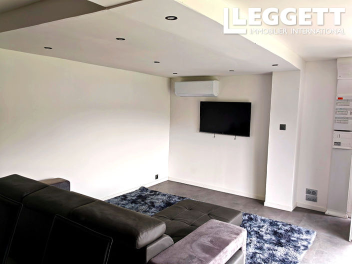 Image No.5-2 Bed House for sale