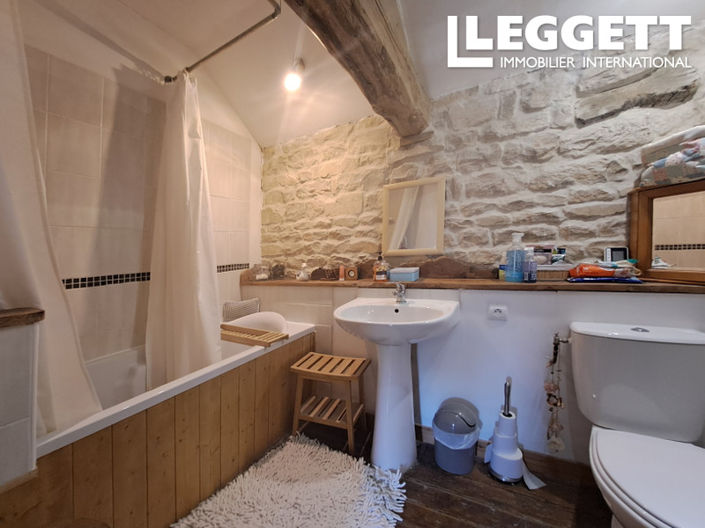 Image No.9-5 Bed House for sale