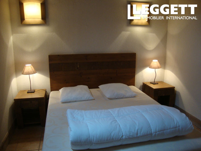 Image No.8-2 Bed Apartment for sale