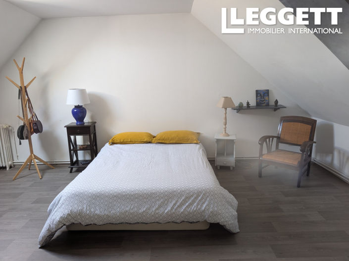 Image No.7-5 Bed House for sale