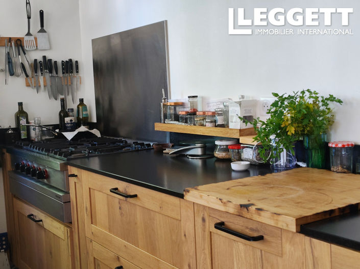 Image No.5-5 Bed House for sale