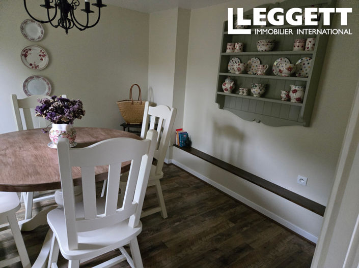 Image No.10-2 Bed House for sale