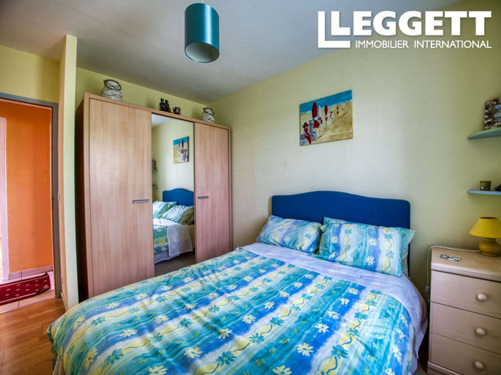 Image No.7-4 Bed House for sale
