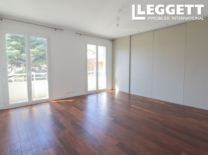 Image No.8-3 Bed Apartment for sale