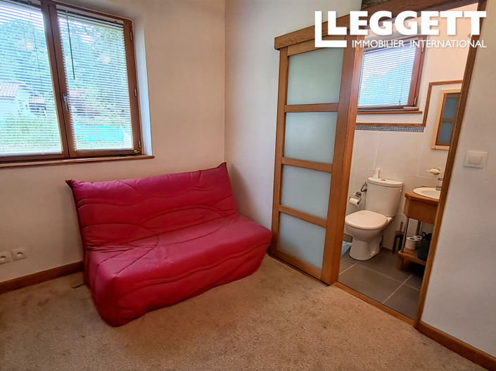 Image No.7-4 Bed House for sale