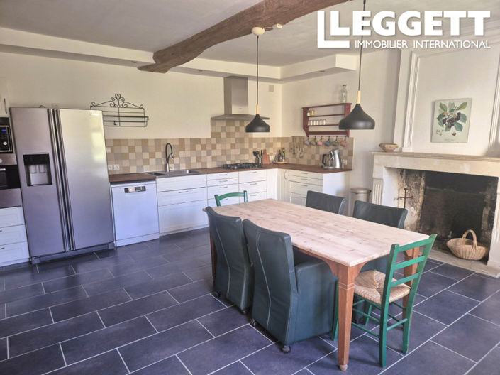 Image No.6-23 Bed House for sale