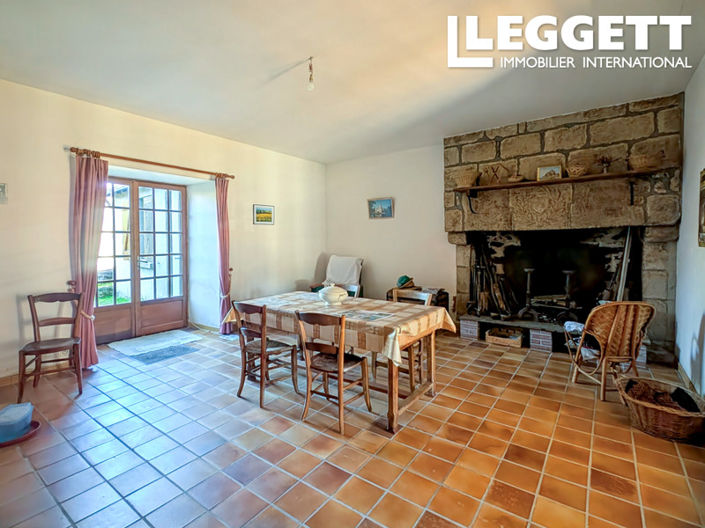 Image No.2-3 Bed House for sale