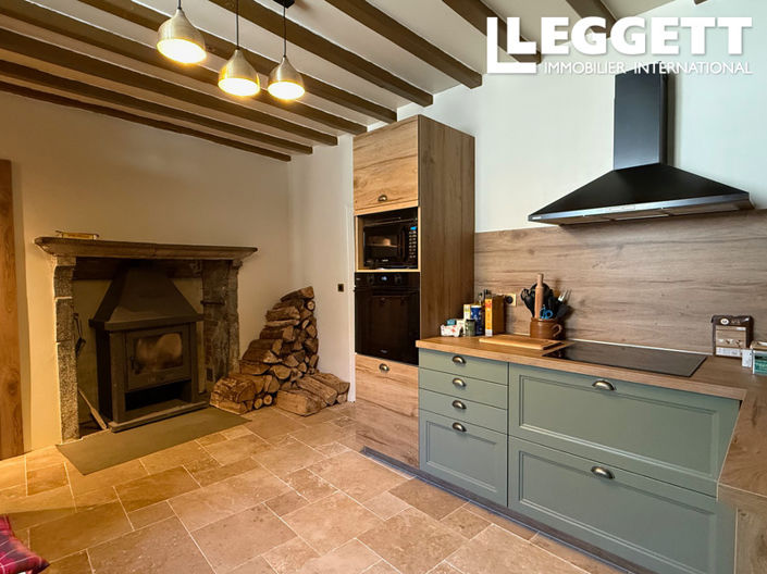 Image No.3-6 Bed House for sale
