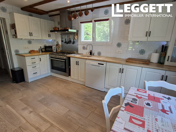 Image No.3-4 Bed House for sale